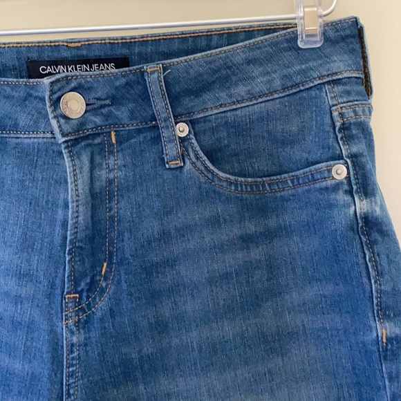 Calvin Klein shorts - Picture 3 of 4